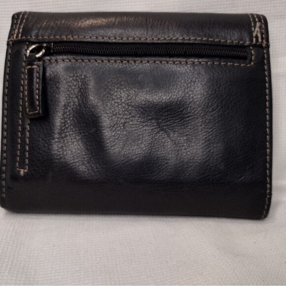 Dockers Leather Wallet and Shoulder Bag - Picture 3 of 12